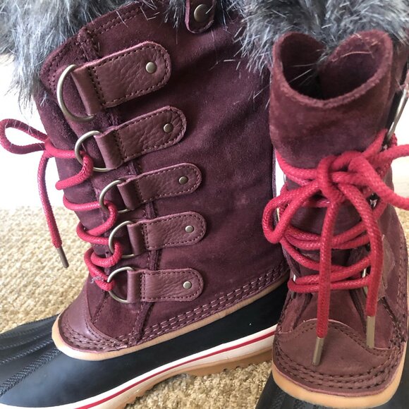 Sorel Joan of Arctic Snow Boots | Size 8 - Picture 4 of 9